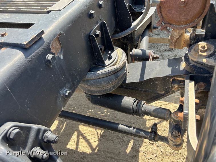 image for item YA0948 2007 Peterbilt 379 semi truck