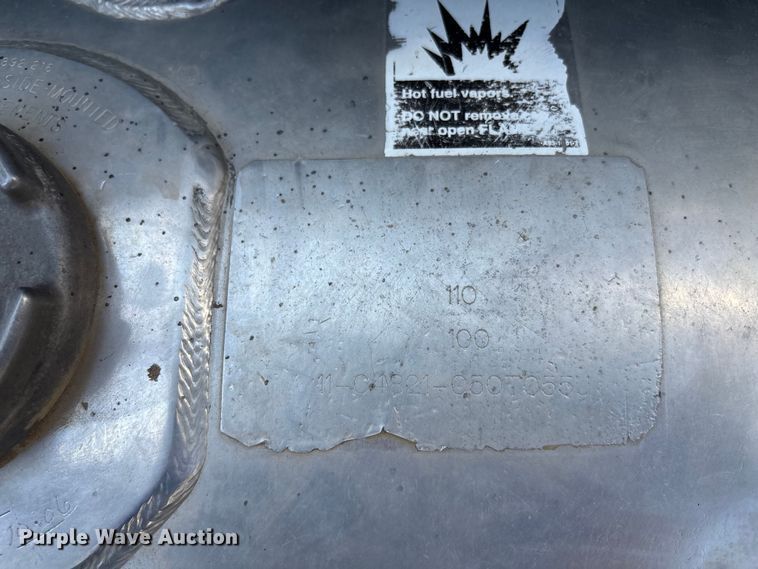 image for item YA0948 2007 Peterbilt 379 semi truck