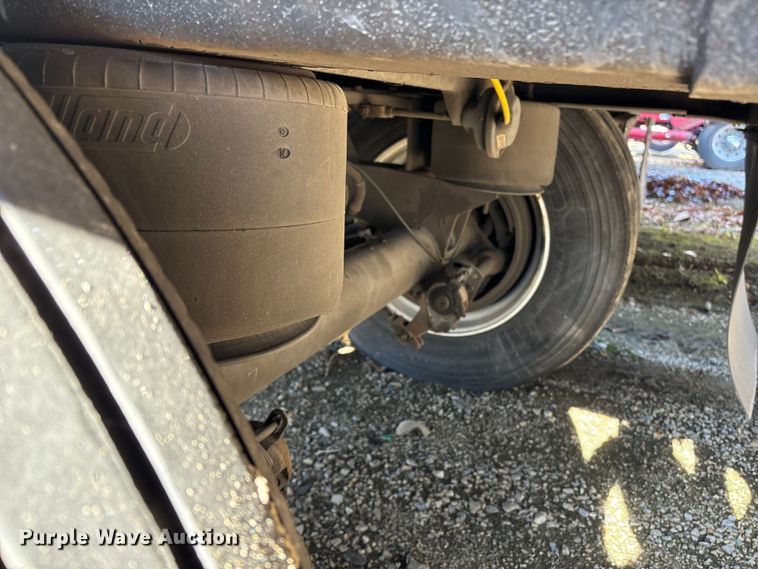 image for item YA0954 2018 Vanguard  REM VXP dry van trailer