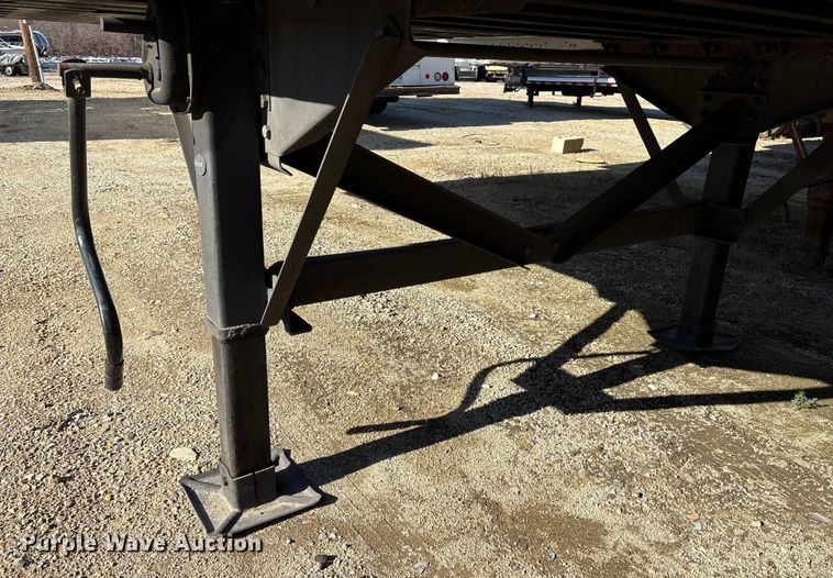 image for item YA0954 2018 Vanguard  REM VXP dry van trailer