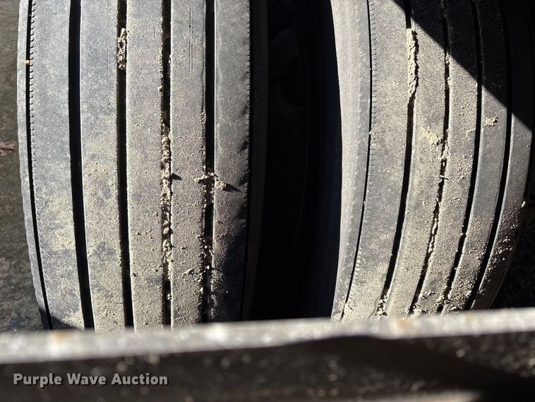 image for item YA0954 2018 Vanguard  REM VXP dry van trailer