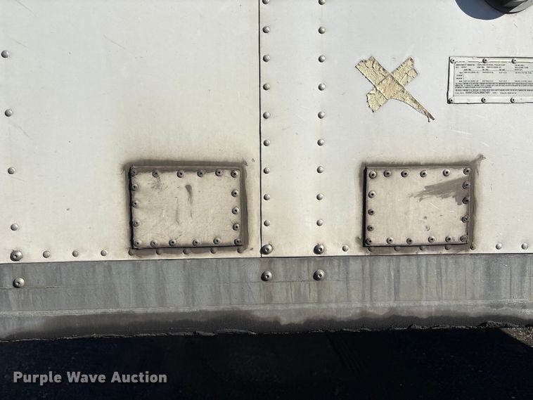 image for item YA0955 2018 Vanguard  REM VXP dry van trailer