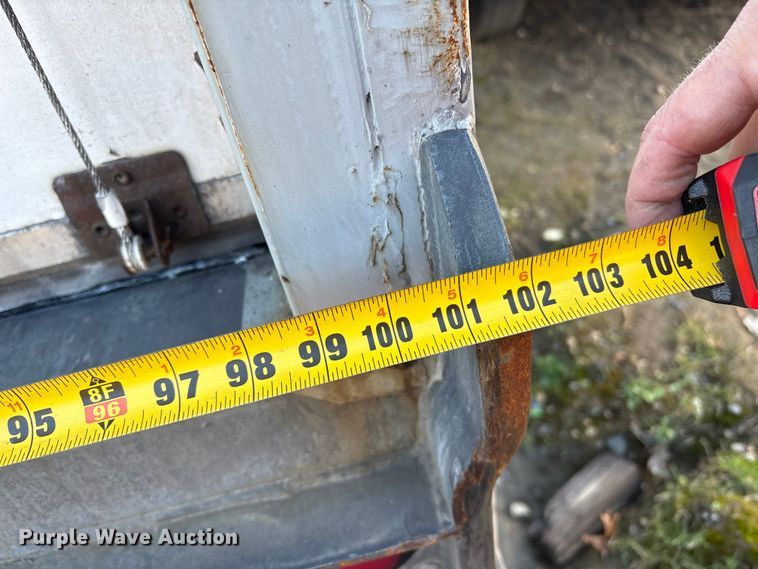 image for item YA0955 2018 Vanguard  REM VXP dry van trailer