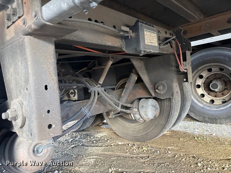 image for item YA0955 2018 Vanguard  REM VXP dry van trailer