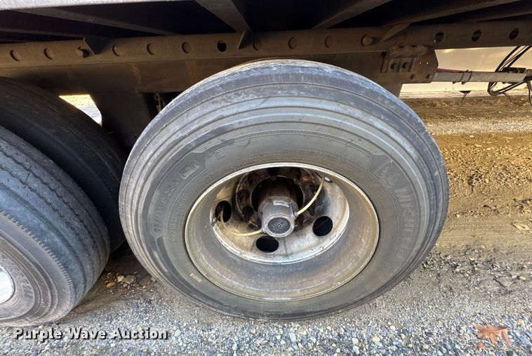 image for item YA0955 2018 Vanguard  REM VXP dry van trailer