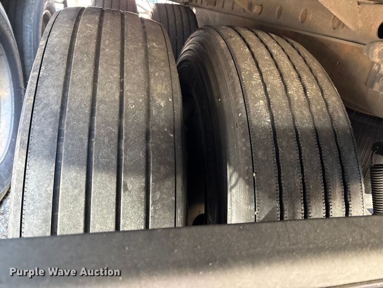 image for item YA0955 2018 Vanguard  REM VXP dry van trailer