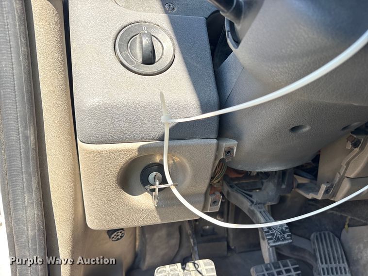 image for item YA0959 2016 Freightliner Cascadia  semi truck