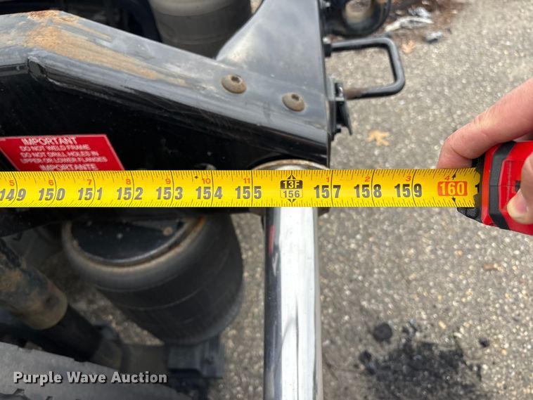 image for item YA0960 2022 Volvo VNL semi truck