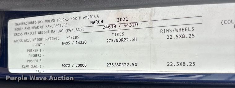 image for item YA0960 2022 Volvo VNL semi truck