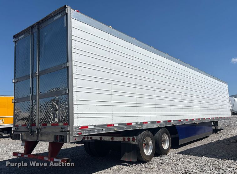 image for item YA0989 2016 Utility  VS2RA refrigerated van trailer