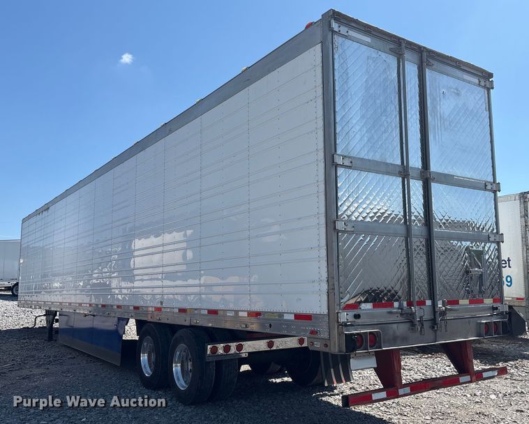 image for item YA0989 2016 Utility  VS2RA refrigerated van trailer