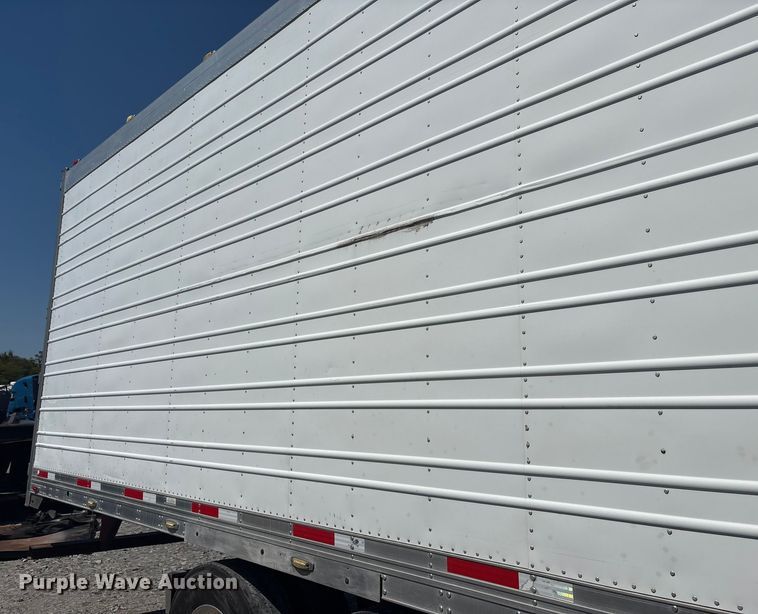 image for item YA0989 2016 Utility  VS2RA refrigerated van trailer