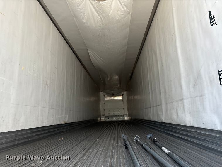 image for item YA0989 2016 Utility  VS2RA refrigerated van trailer