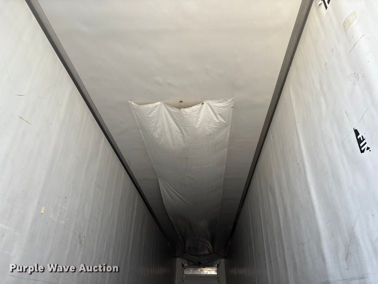 image for item YA0989 2016 Utility  VS2RA refrigerated van trailer