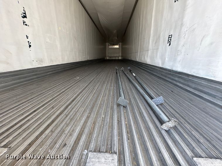 image for item YA0989 2016 Utility  VS2RA refrigerated van trailer