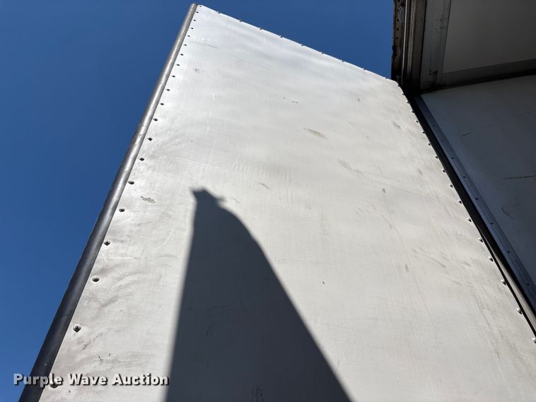 image for item YA0989 2016 Utility  VS2RA refrigerated van trailer