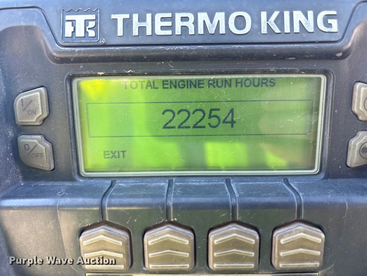 image for item YA0989 2016 Utility  VS2RA refrigerated van trailer