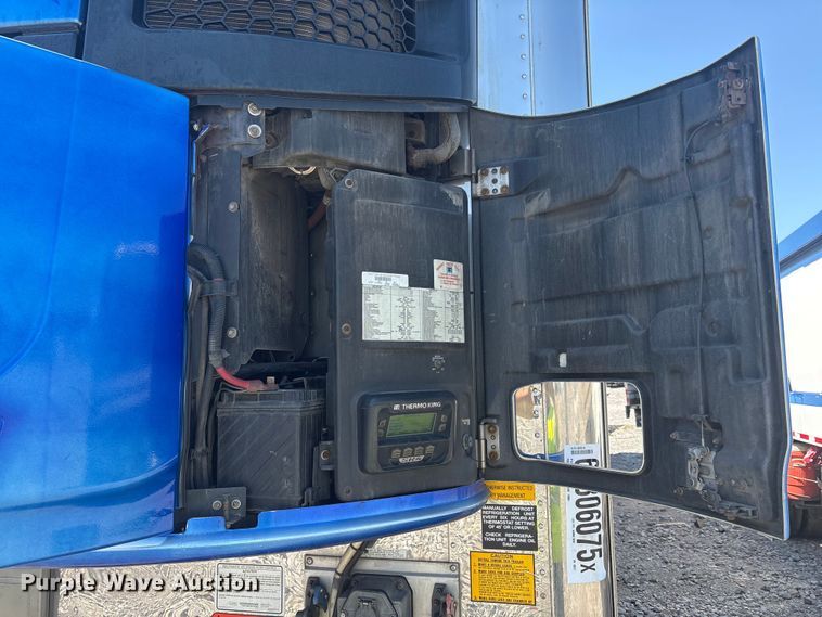 image for item YA0989 2016 Utility  VS2RA refrigerated van trailer