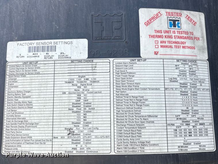 image for item YA0989 2016 Utility  VS2RA refrigerated van trailer