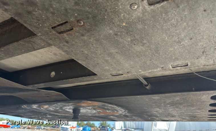 image for item YA0989 2016 Utility  VS2RA refrigerated van trailer