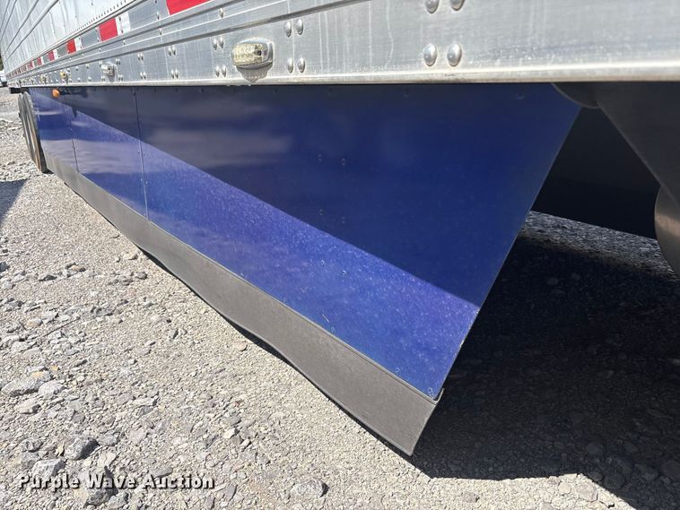 image for item YA0989 2016 Utility  VS2RA refrigerated van trailer