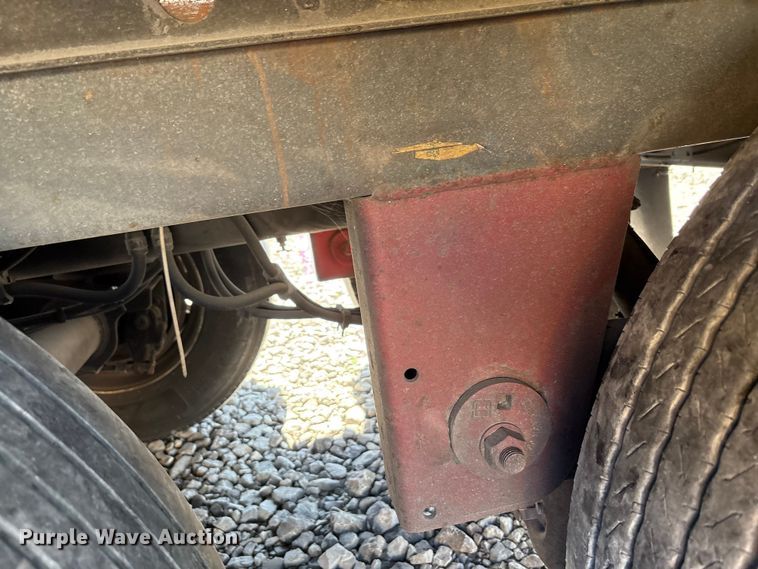 image for item YA0989 2016 Utility  VS2RA refrigerated van trailer