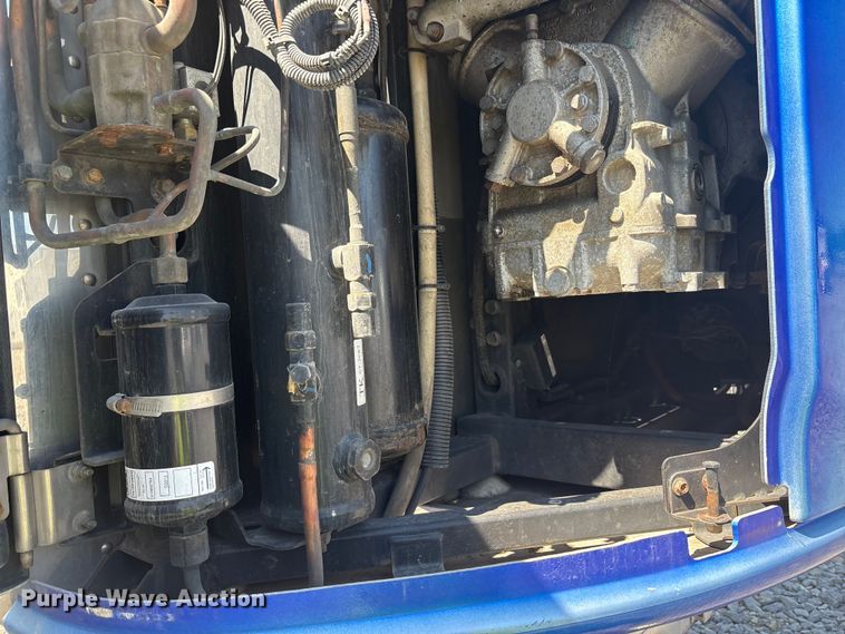 image for item YA0989 2016 Utility  VS2RA refrigerated van trailer