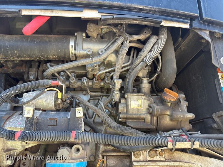 image for item YA0989 2016 Utility  VS2RA refrigerated van trailer