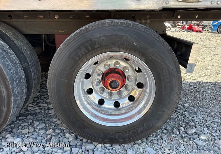 image for item YA0989 2016 Utility  VS2RA refrigerated van trailer