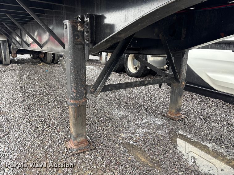 image for item YA1082 2017 Transcraft 544C flatbed trailer