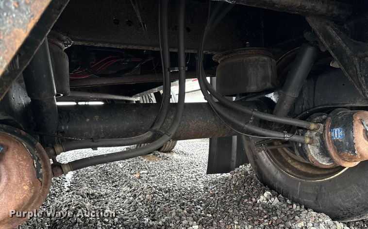 image for item YA1082 2017 Transcraft 544C flatbed trailer