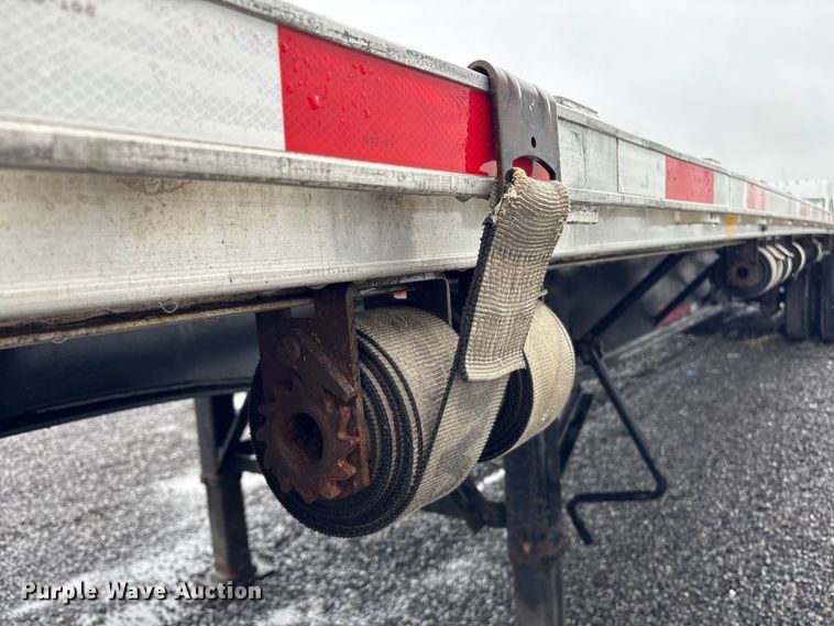 image for item YA1082 2017 Transcraft 544C flatbed trailer