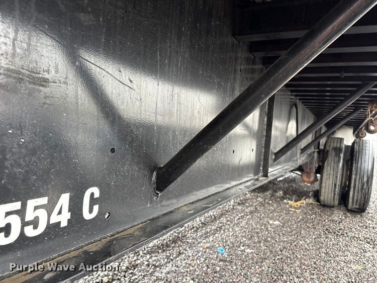 image for item YA1082 2017 Transcraft 544C flatbed trailer