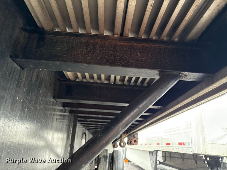 image for item YA1082 2017 Transcraft 544C flatbed trailer