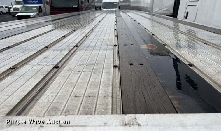 image for item YA1082 2017 Transcraft 544C flatbed trailer