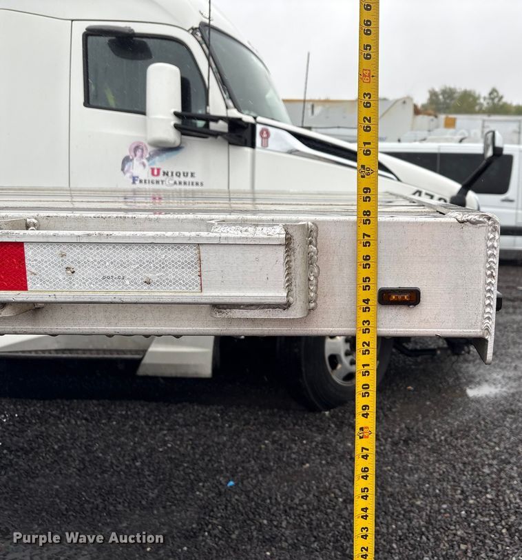 image for item YA1082 2017 Transcraft 544C flatbed trailer