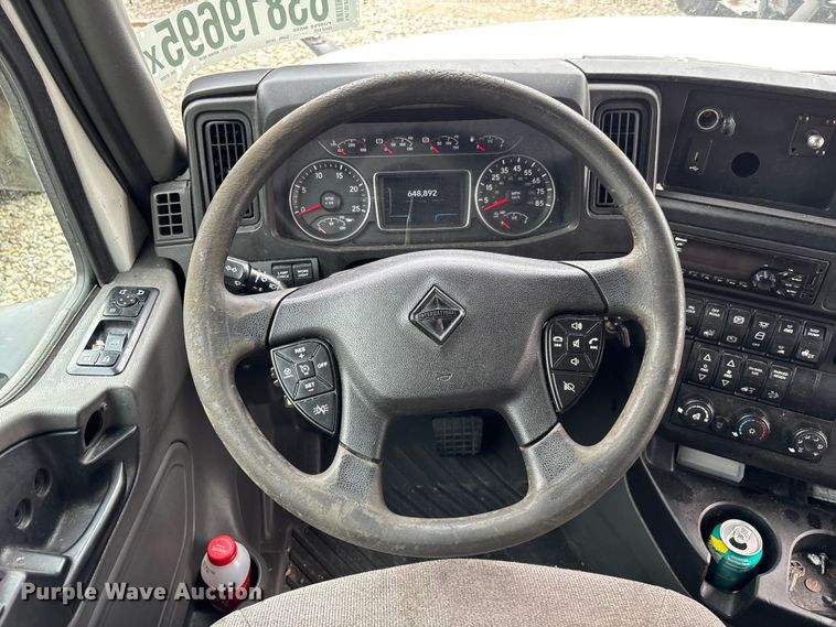 image for item YA1168 2019 International LT625 semi truck