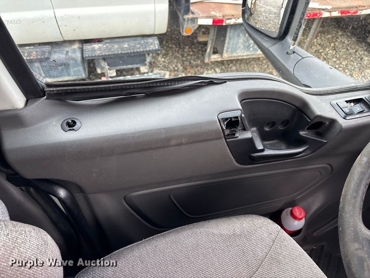 image for item YA1168 2019 International LT625 semi truck