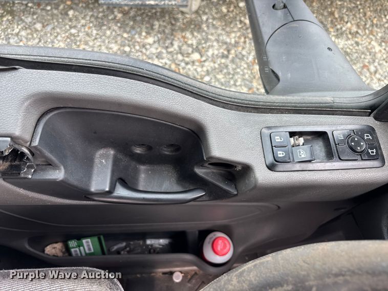 image for item YA1168 2019 International LT625 semi truck