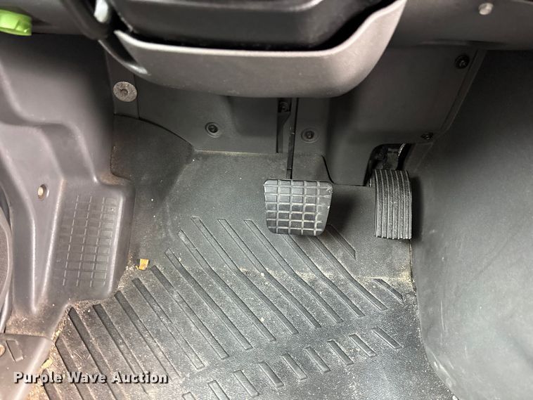 image for item YA1168 2019 International LT625 semi truck