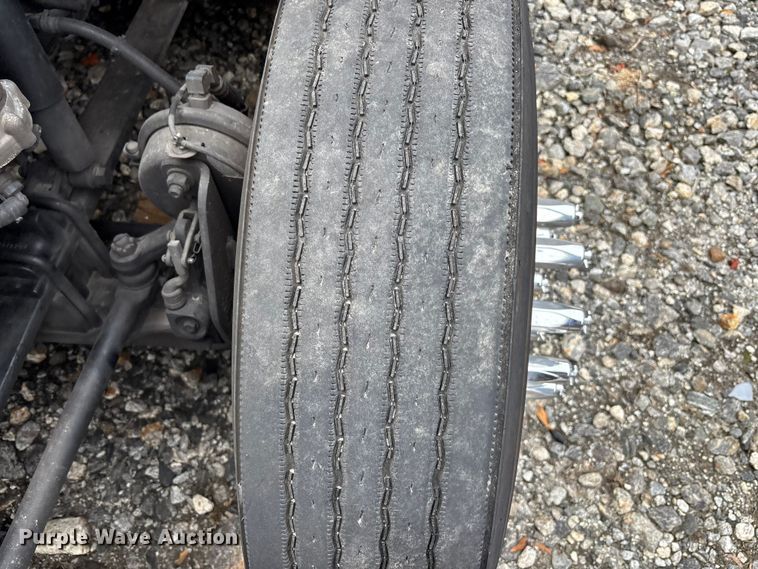 image for item YA1168 2019 International LT625 semi truck