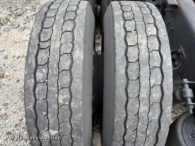 image for item YA1168 2019 International LT625 semi truck