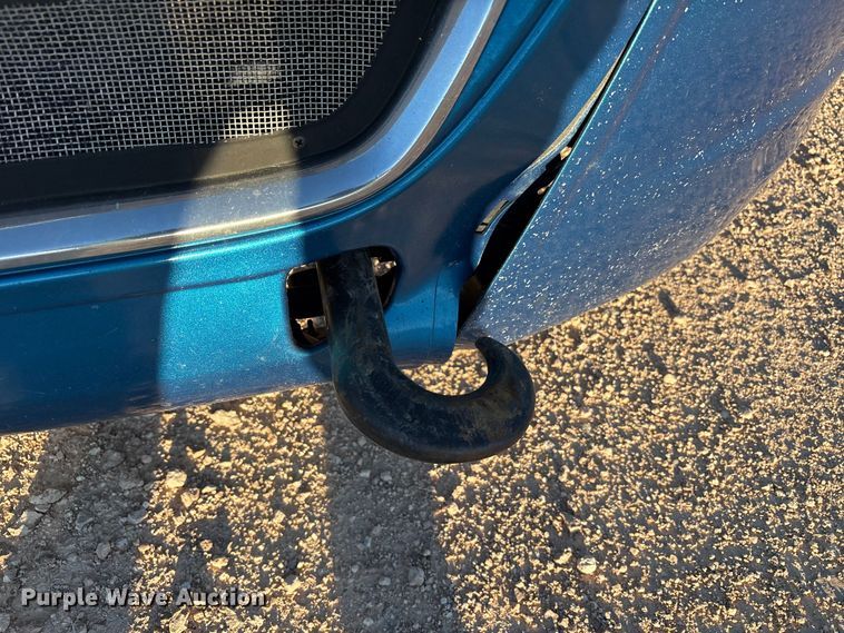 image for item YA1177 2019 International LT625 semi truck