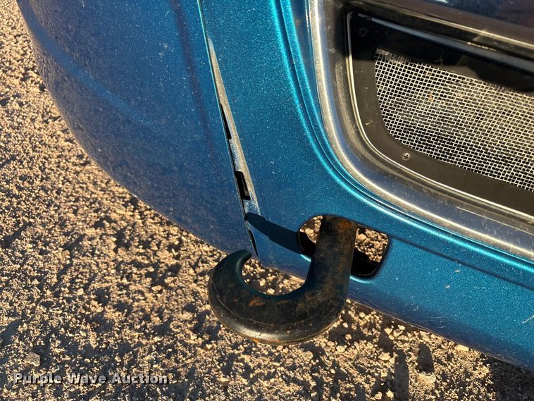 image for item YA1177 2019 International LT625 semi truck