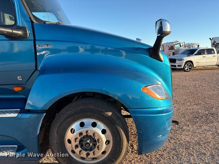 image for item YA1177 2019 International LT625 semi truck