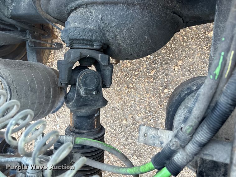 image for item YA1177 2019 International LT625 semi truck