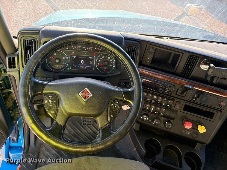 image for item YA1177 2019 International LT625 semi truck