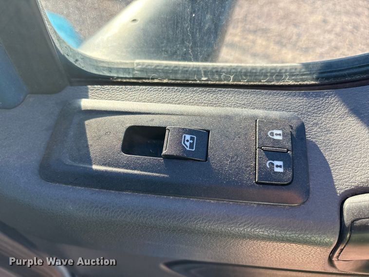 image for item YA1177 2019 International LT625 semi truck