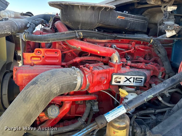 image for item YA1177 2019 International LT625 semi truck