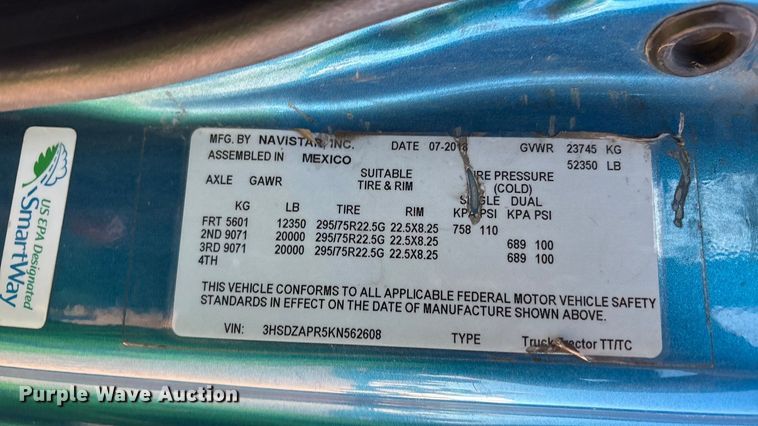 image for item YA1177 2019 International LT625 semi truck